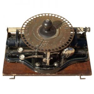 Photograph of the Liliput Typewriter.