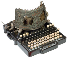 Photograph of the Bar-Lock 4 typewriter.