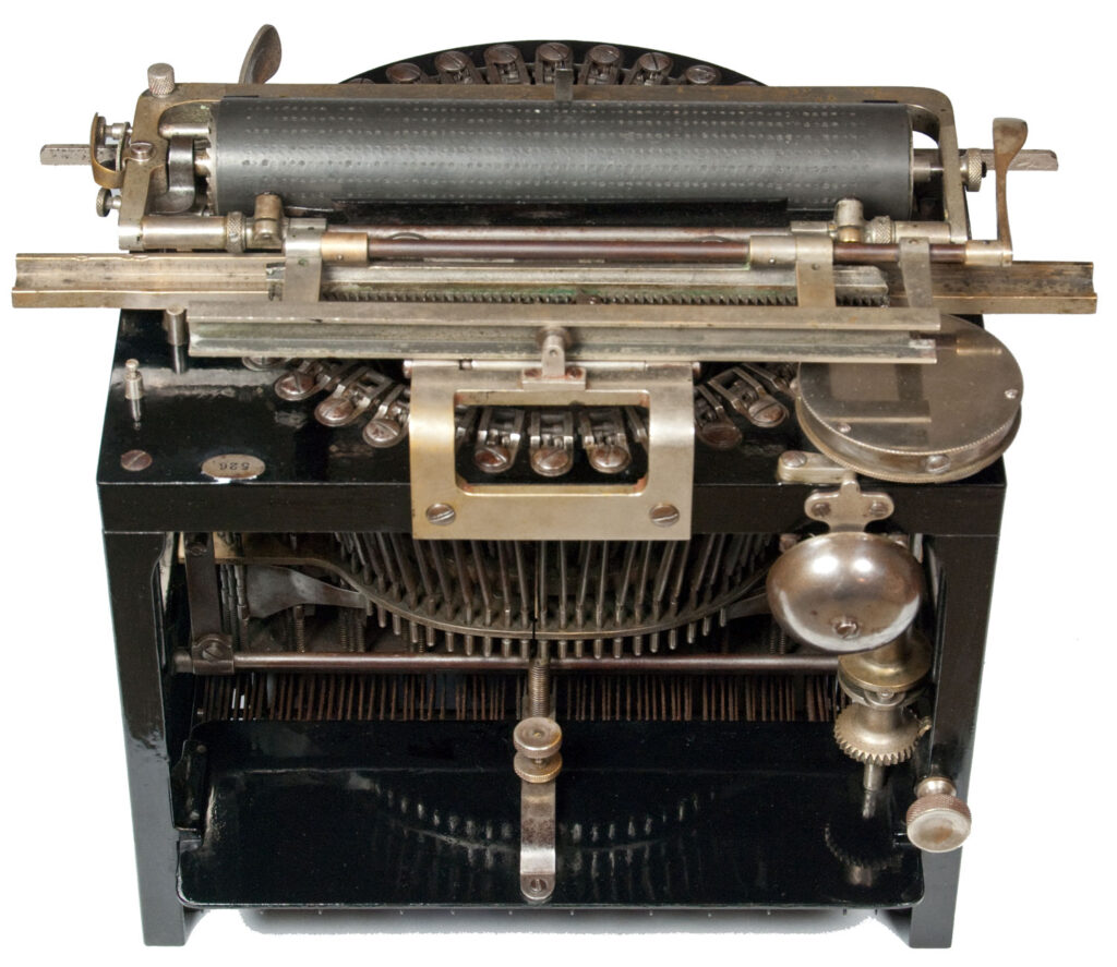Rear view view of the Duplex 2 typewriter.