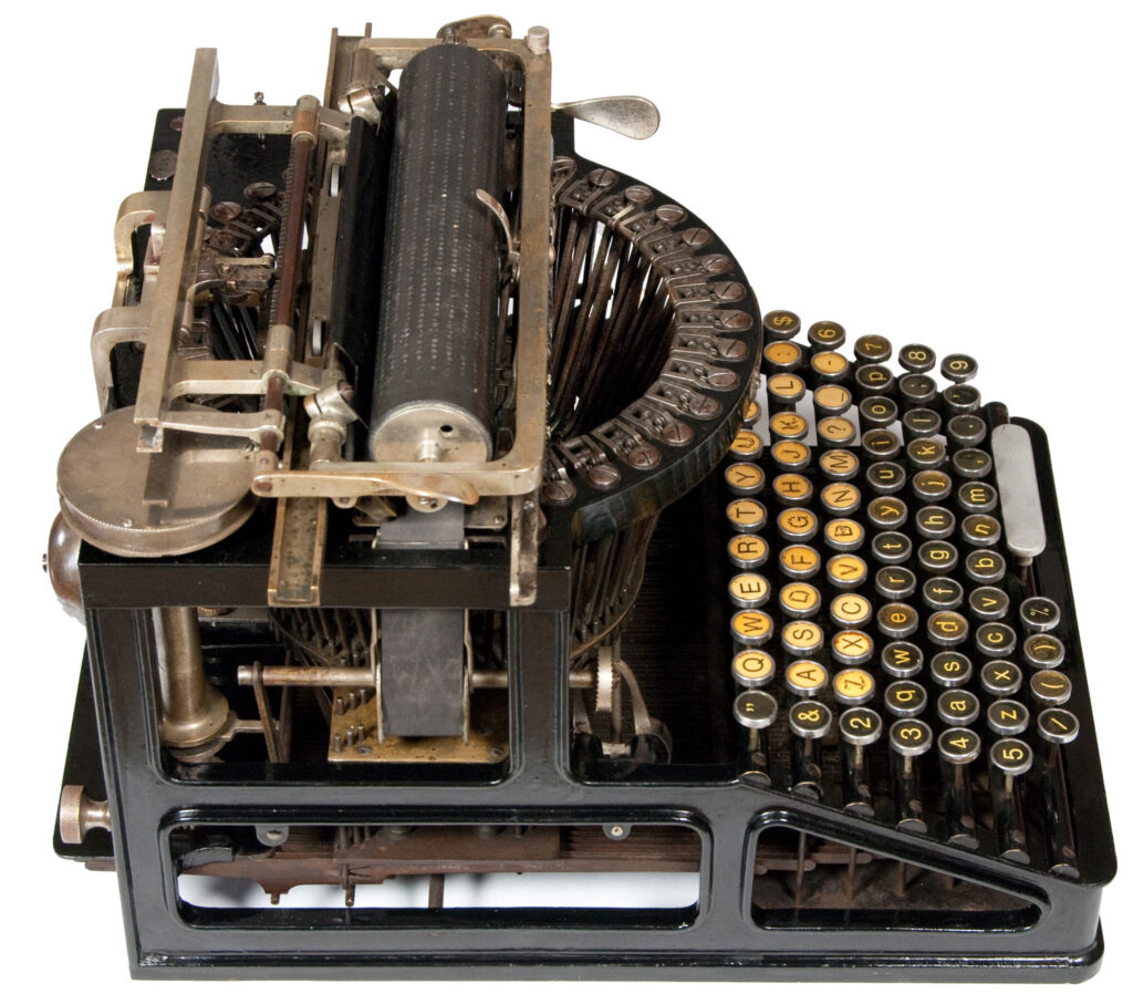 Left-hand side view of the Duplex 2 typewriter.
