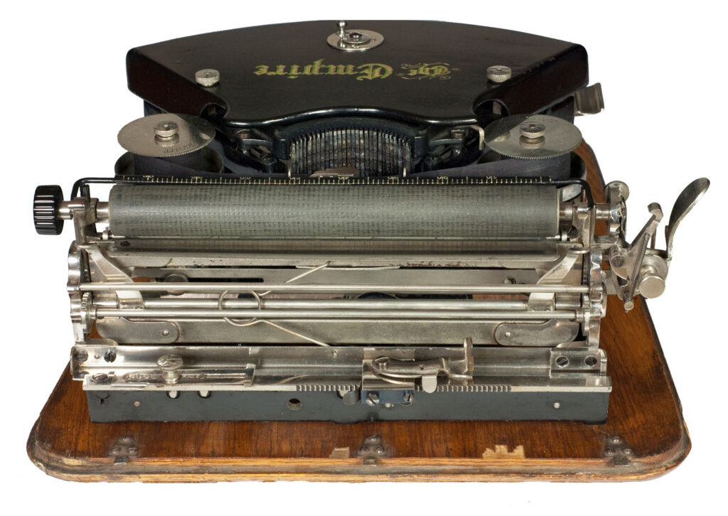 Rear view of the Empire 1 typewriter.