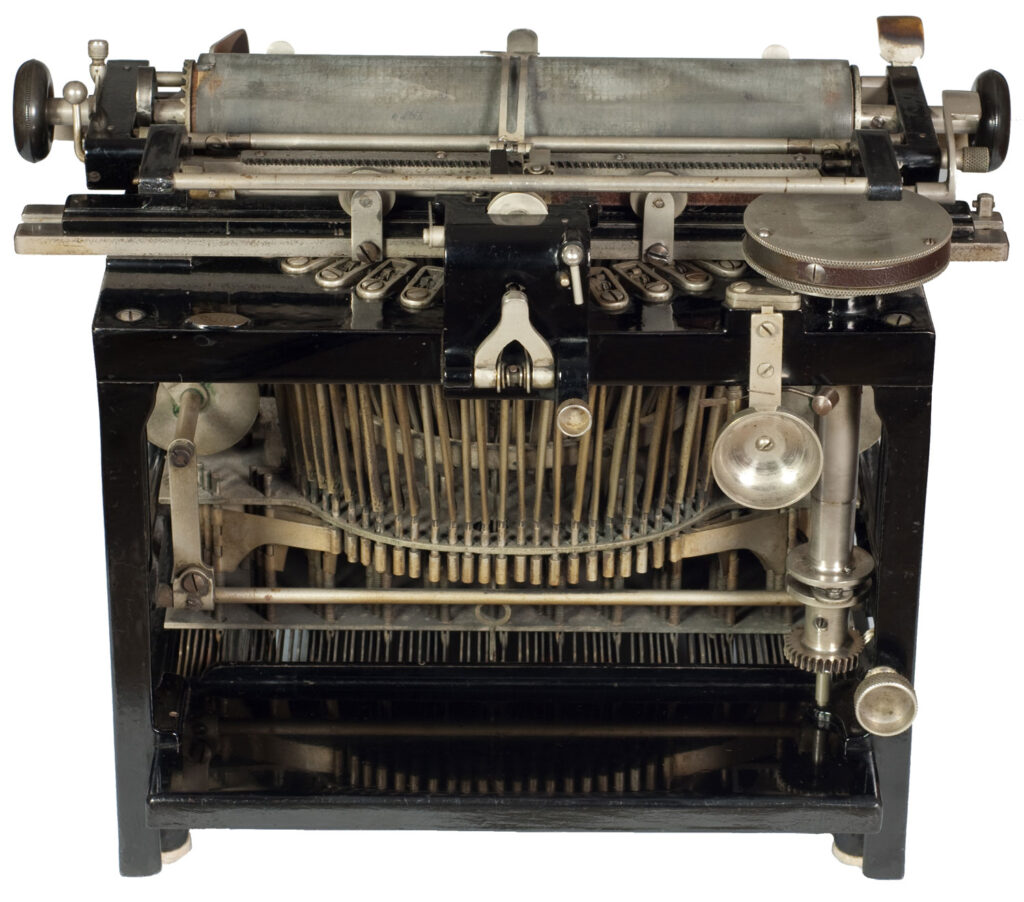 Rear view of the Jewett 1 typewriter.