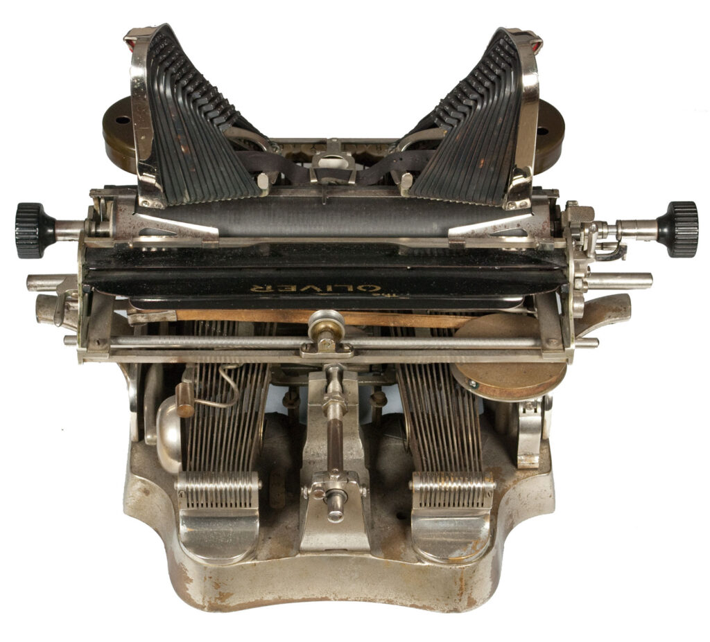 Rear view of the Oliver 2 typewriter.
