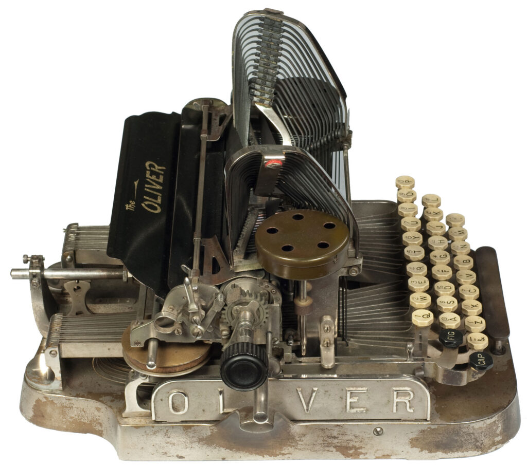 Left side view of the Oliver 2 typewriter.