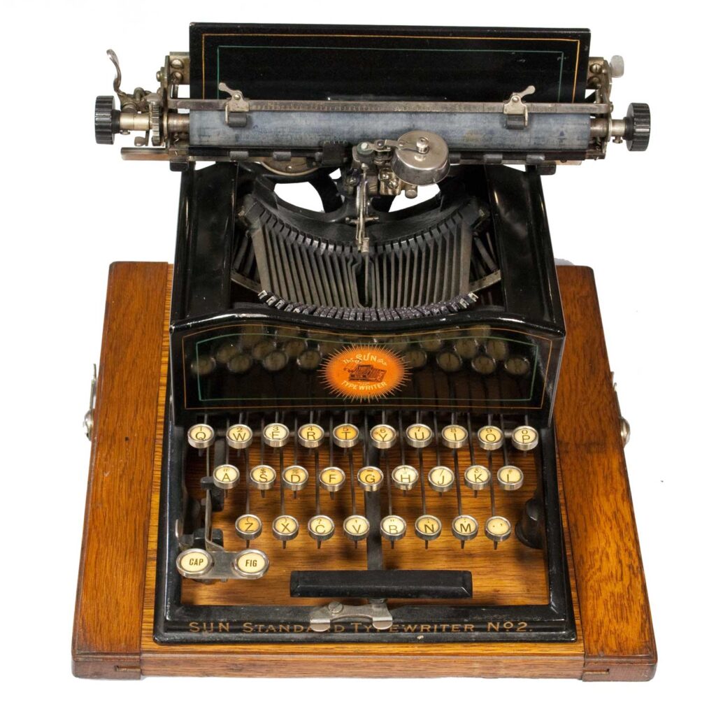 Front view of the Sun Standard 2 typewriter.