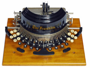 Photograph (front view) of the Franklin 2 typewriter.