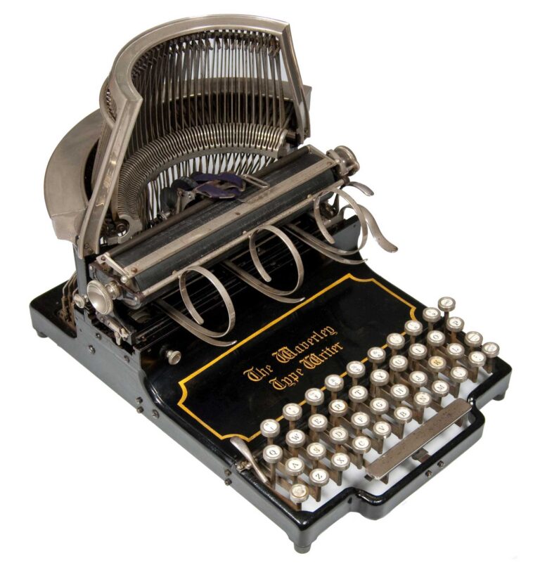 Antique Typewriters - The Martin Howard Collection